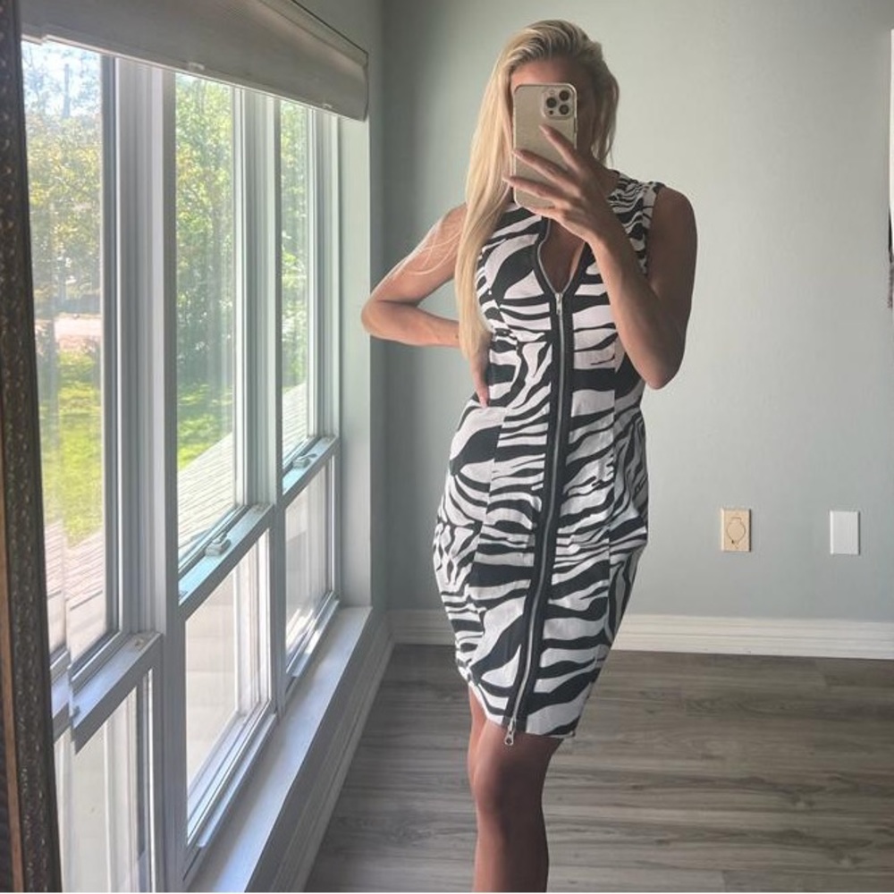 Cache Vintage 90’s Zebra Print Dress. 2 - Picture 1 of 7